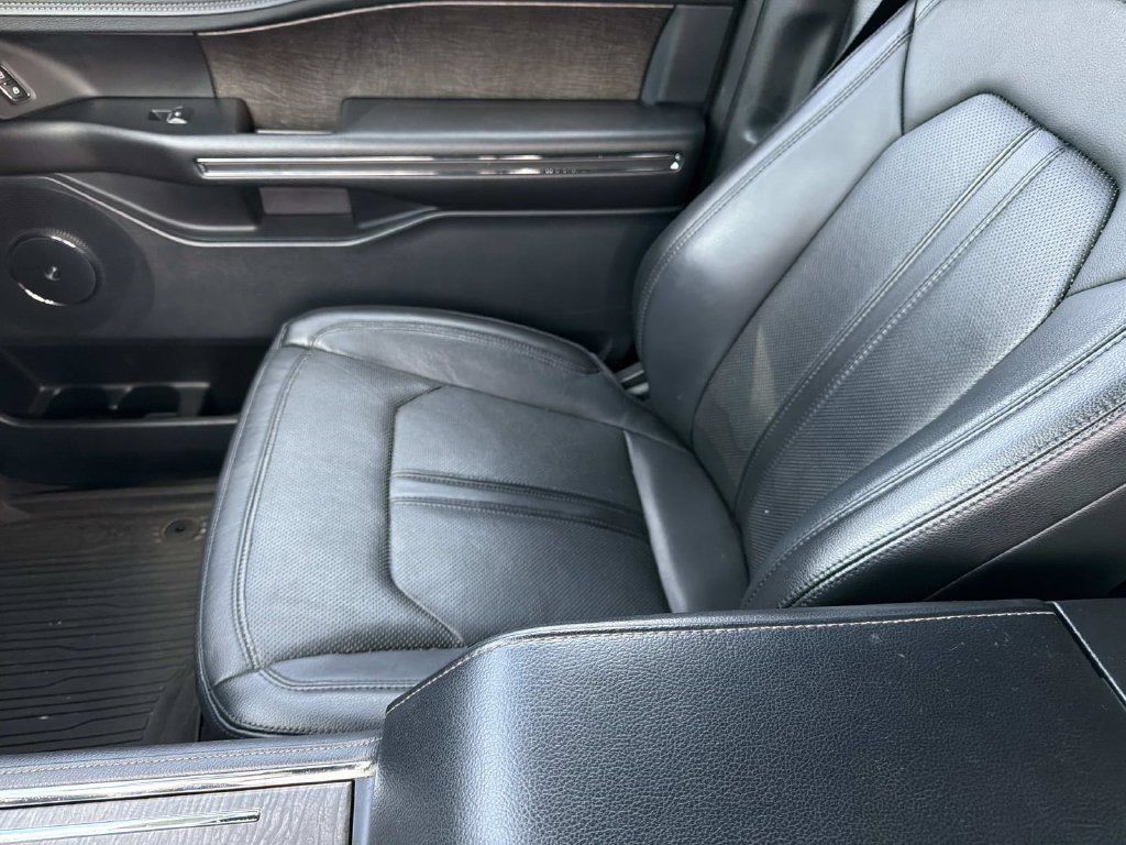 Used 2018 Ford Expedition Limited w/ Equipment Group 302A RWD image 16