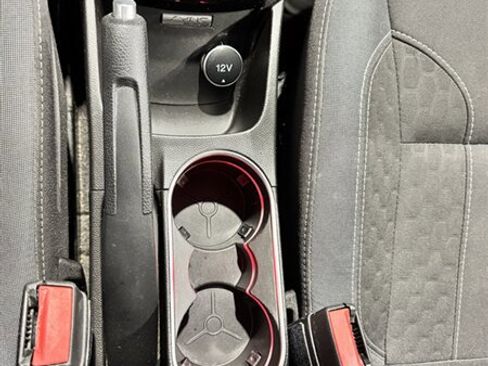 Used 2014 Ford Fiesta SE w/ Equipment Group 201B image 14