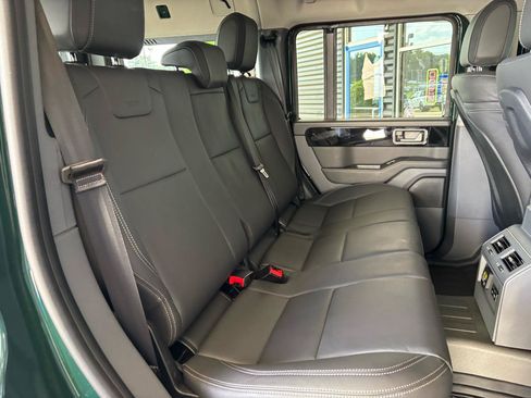 Used 2025 INEOS Grenadier AWD/4WD image 27