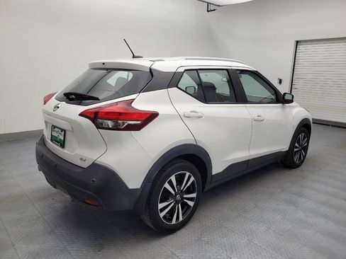 Used 2020 Nissan Kicks SV image 10