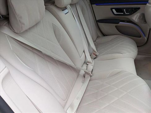 Certified 2023 Mercedes-Benz EQS 580 4MATIC Sedan image 21