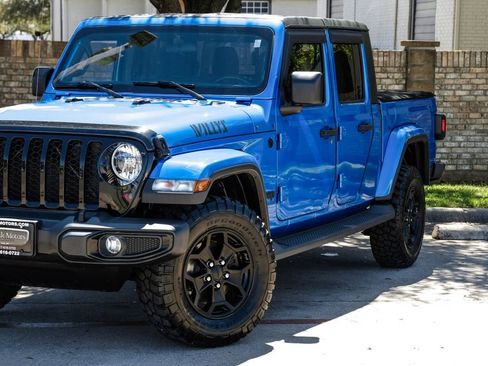 Used 2021 Jeep Gladiator Sport AWD/4WD image 13