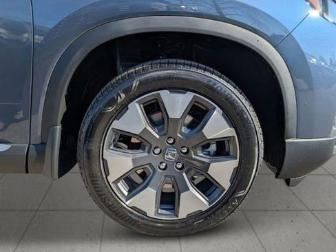 New 2026 Honda Pilot Touring image 9