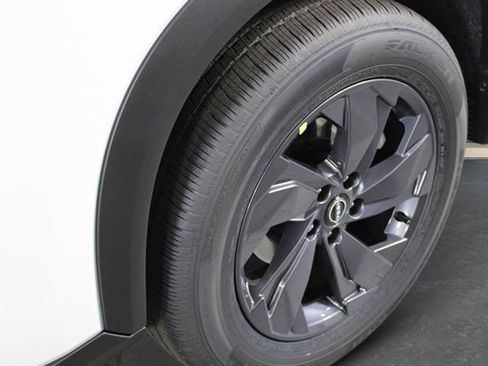 New 2026 Nissan Rogue SV FWD image 9