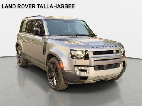 Used 2020 Land Rover Defender 110 HSE AWD/4WD image 4