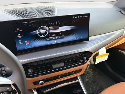 New 2026 BMW i4 eDrive40 w/ Parking Assistance Package RWD image 27