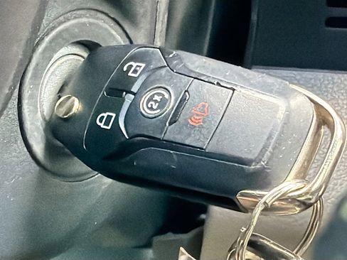 Used 2017 Ford F150 XLT w/ Equipment Group 302A Luxury image 33