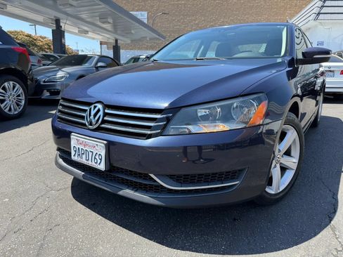 Used 2012 Volkswagen Passat 2.5 SE FWD image 3