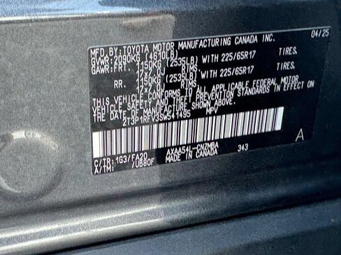 Certified 2025 Toyota RAV4 XLE AWD/4WD image 30