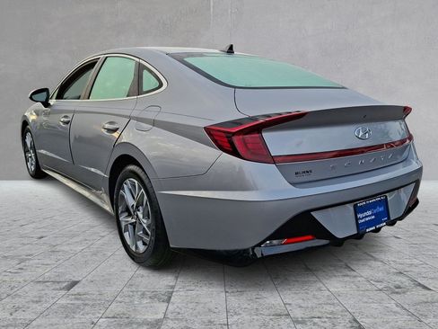 Certified 2023 Hyundai Sonata SEL w/ Preferred Accessory Package FWD image 6