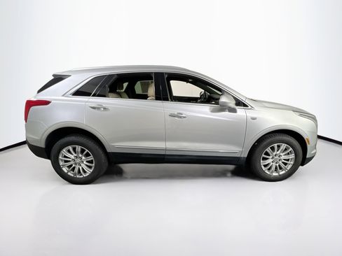 Used 2018 Cadillac XT5 AWD image 4