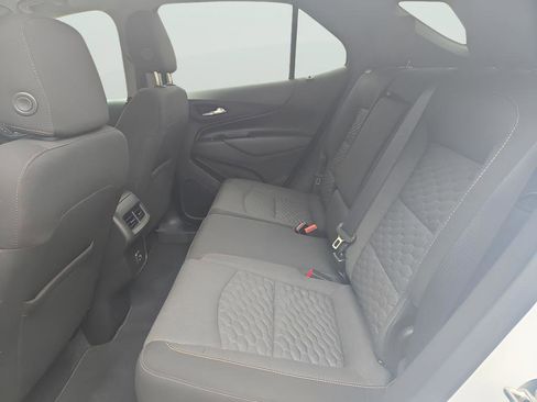Used 2019 Chevrolet Equinox LT image 12