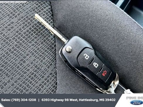 Used 2025 Ford Maverick XL w/ 4K Tow Package image 9