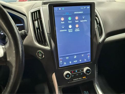 Used 2022 Ford Edge Titanium image 21