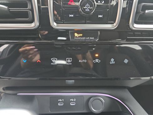 Used 2026 Nissan Sentra SR w/ Floor Mat Package FWD image 21