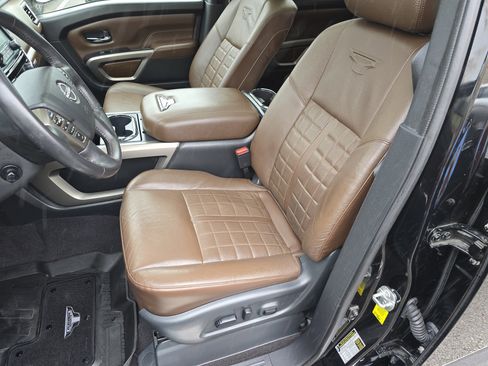 Used 2023 Nissan Titan Platinum Reserve w/ Moonroof Package image 32