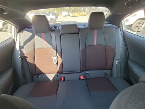 Used 2023 Toyota Corolla SE image 5