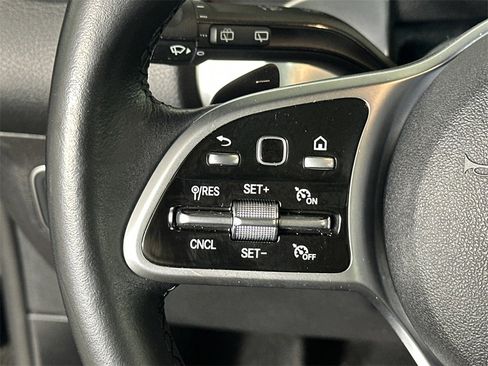 Certified 2022 Mercedes-Benz GLB 250 w/ Premium Package Lite image 27