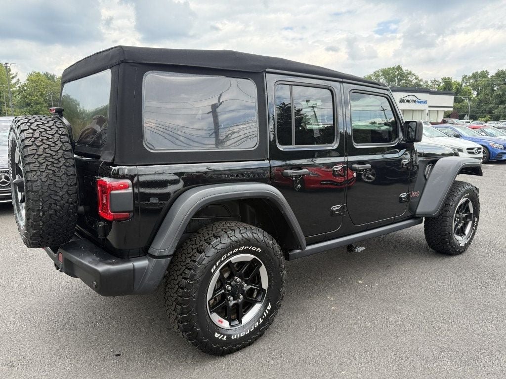 Used 2021 Jeep Wrangler Unlimited Rubicon w/ Dual Top Group AWD/4WD image 4