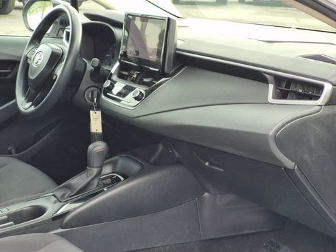 Used 2024 Toyota Corolla LE image 20
