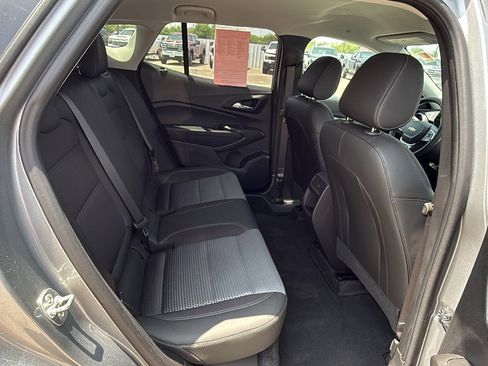 Used 2024 Chevrolet Trax LT w/ Driver Confidence Package FWD image 23