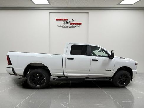 Used 2025 RAM 2500 Big Horn AWD/4WD image 6