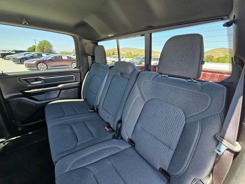 Used 2022 RAM 1500 Big Horn AWD/4WD image 17
