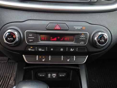 Used 2019 Kia Sorento LX w/ LX Convenience Package image 26