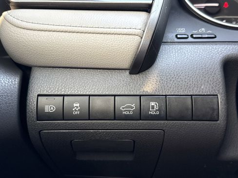 Used 2022 Toyota Camry LE image 16