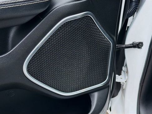 Used 2020 RAM 1500 Laramie image 25