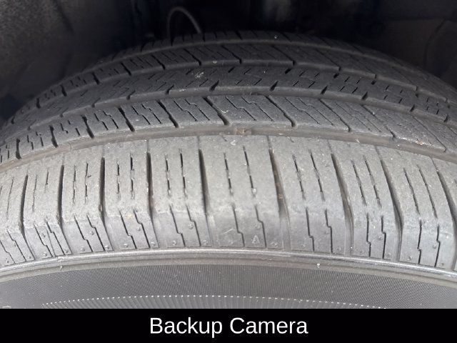 Used 2021 Toyota RAV4 LE AWD/4WD image 11