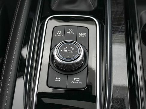 Used 2024 INFINITI QX80 Sensory AWD/4WD image 16