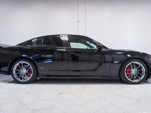 Used 2022 Dodge Charger Scat Pack w/ Plus Group RWD image 31