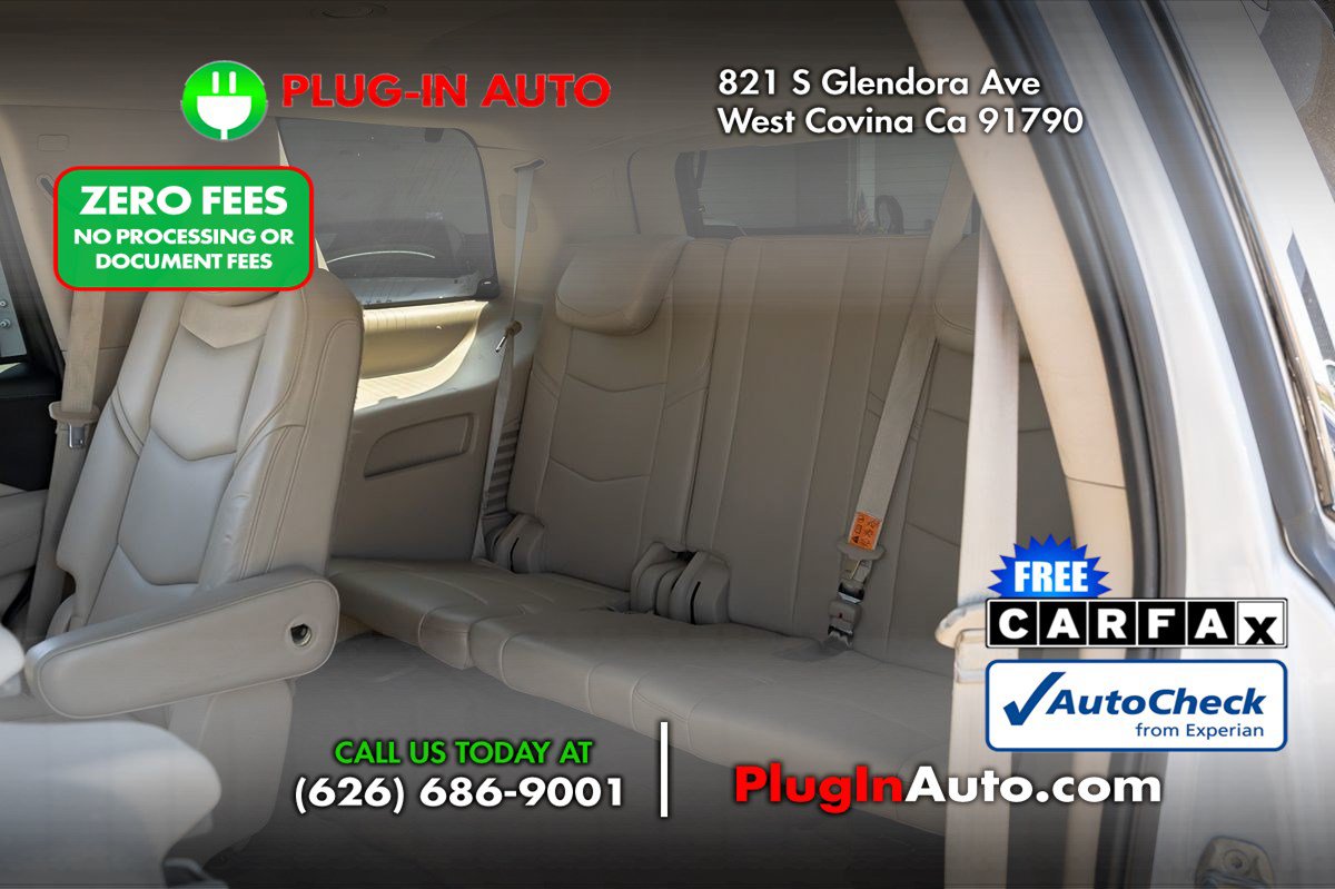 Used 2020 Cadillac Escalade Premium Luxury AWD/4WD image 15