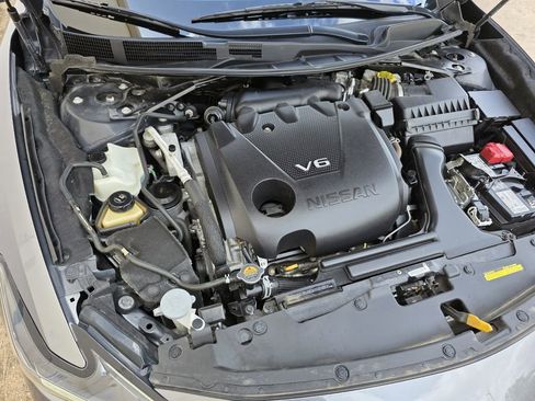 Used 2022 Nissan Maxima SR w/ Sport Mat Group image 33