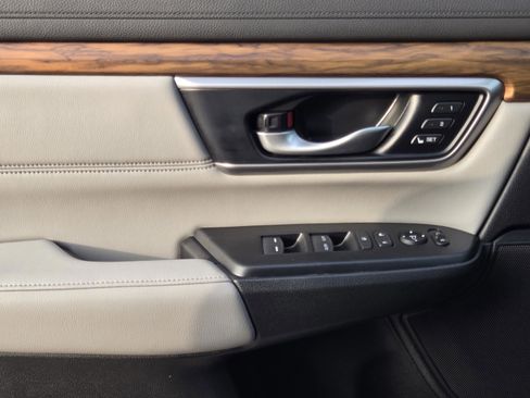 Certified 2022 Honda CR-V Touring image 19