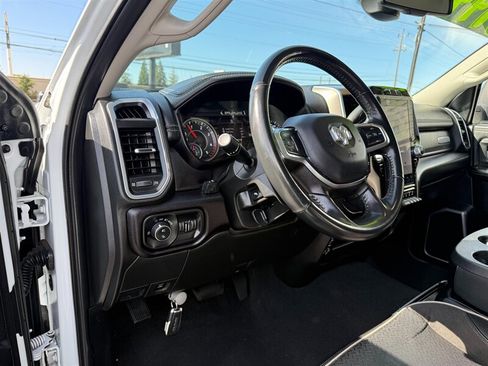 Used 2023 RAM 2500 Laramie AWD/4WD image 9