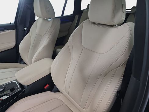 Used 2024 BMW X3 sDrive30i w/ Convenience Package image 17