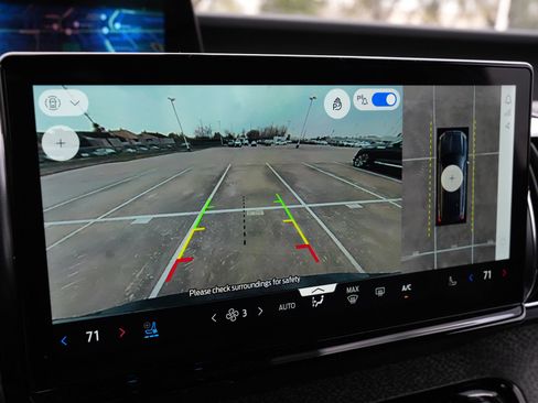 Used 2025 Ford Expedition Tremor image 13