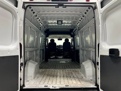 Used 2024 RAM ProMaster 2500 w/ Convenience Group FWD image 26