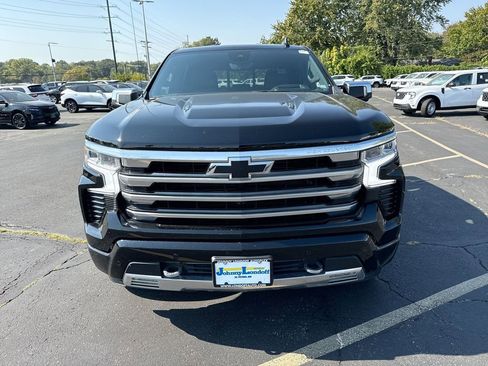 Used 2024 Chevrolet Silverado 1500 High Country image 25