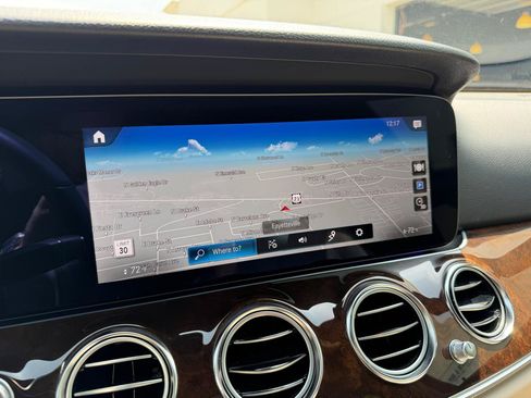 Used 2023 Mercedes-Benz E 350 4MATIC Sedan image 18