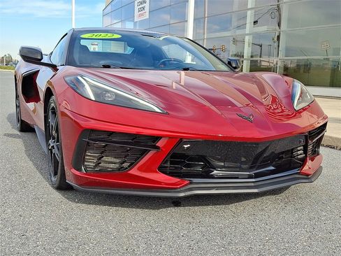 Used 2022 Chevrolet Corvette Stingray Premium Conv w/ Z51 Performance Package image 2