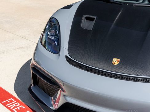 Certified 2024 Porsche 718 Cayman GT4 RS RWD image 31