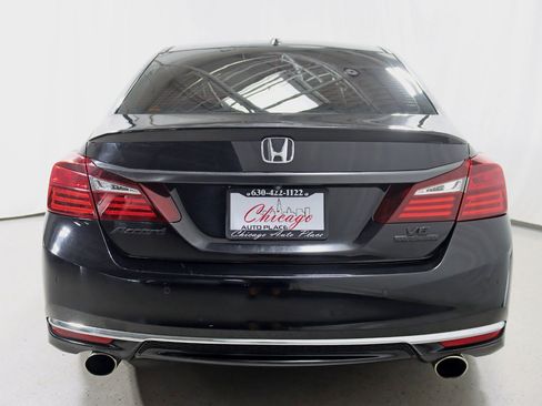 Used 2016 Honda Accord Touring image 13