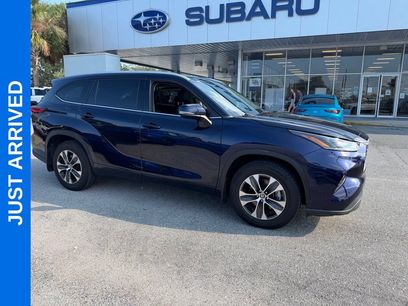 Used 2022 Toyota Highlander XLE