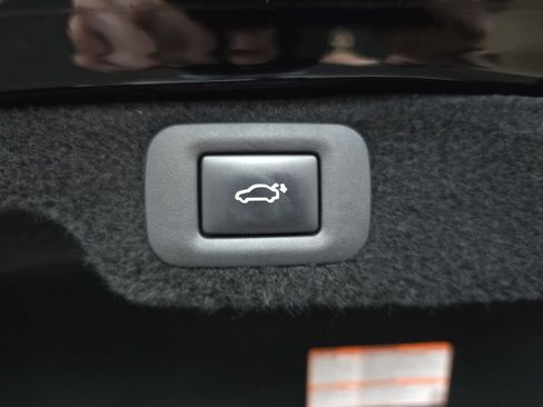 Used 2018 Lexus LS 500 w/ Interior Upgrade Package RWD image 16