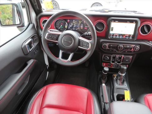 Used 2023 Jeep Wrangler Unlimited Rubicon 4xe image 15