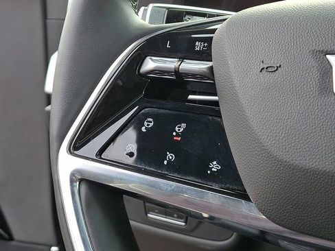 Certified 2025 Cadillac Escalade Premium Luxury image 21