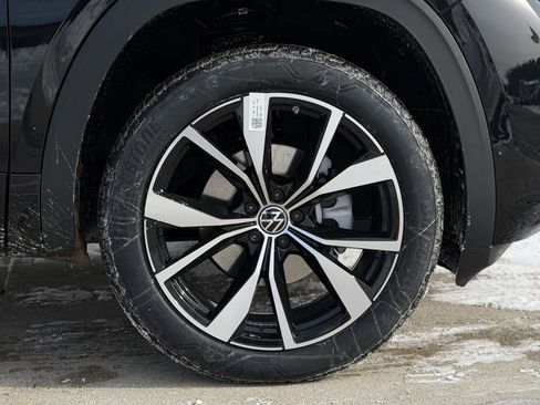 New 2026 Volkswagen Atlas SEL Premium R-Line image 9